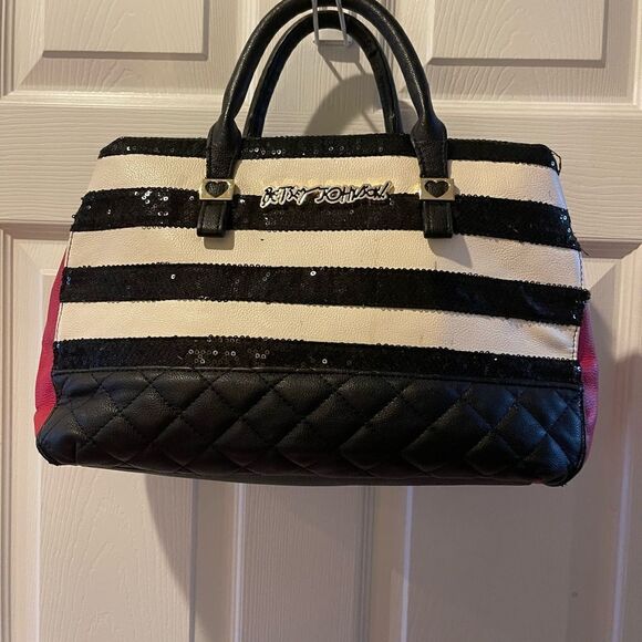 Betsey Johnson off white red and black sequins and quilted Medium satchel - Picture 3 of 16